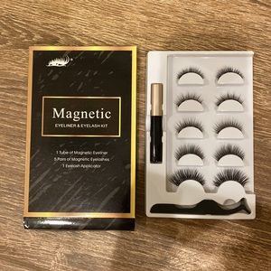 NWOT Magnetic Eyeliner & Eyelash Kit